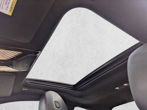 Used 2023 BMW 230i Coupe w/ Premium Package image 17