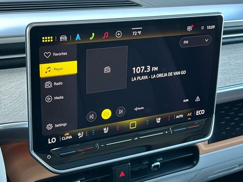 New 2025 Volkswagen ID. Buzz Pro S Plus image 17