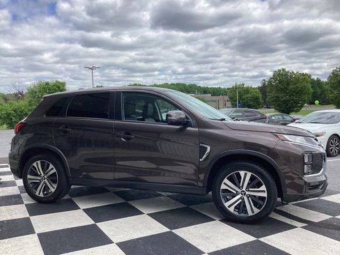 Used 2024 Mitsubishi Outlander Sport SE AWD/4WD image 5