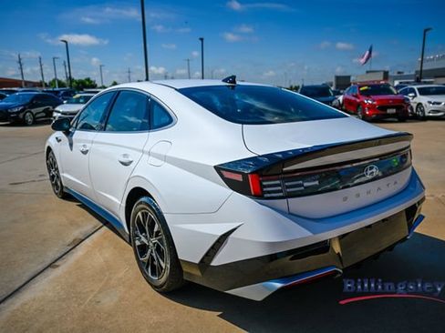 Used 2024 Hyundai Sonata SEL FWD image 3