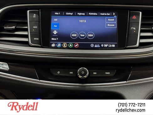 Used 2021 Buick Enclave Essence w/ Sound and Sites Package AWD/4WD image 21