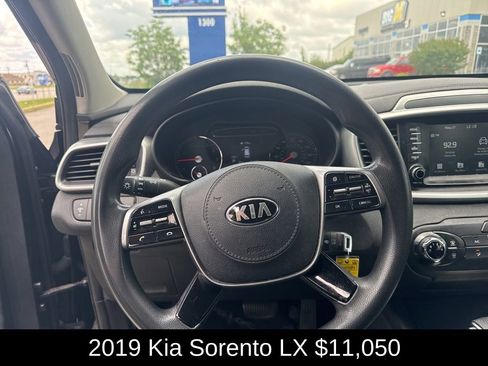 Used 2019 Kia Sorento AWD image 10