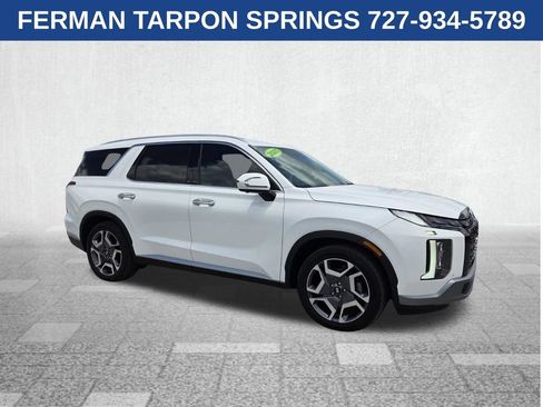 Used 2023 Hyundai Palisade SEL AWD/4WD image 2
