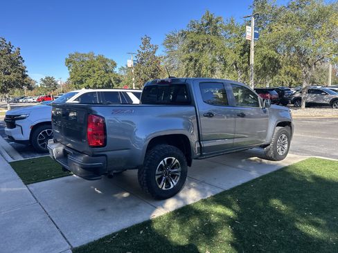 Used 2022 Chevrolet Colorado Z71 image 3