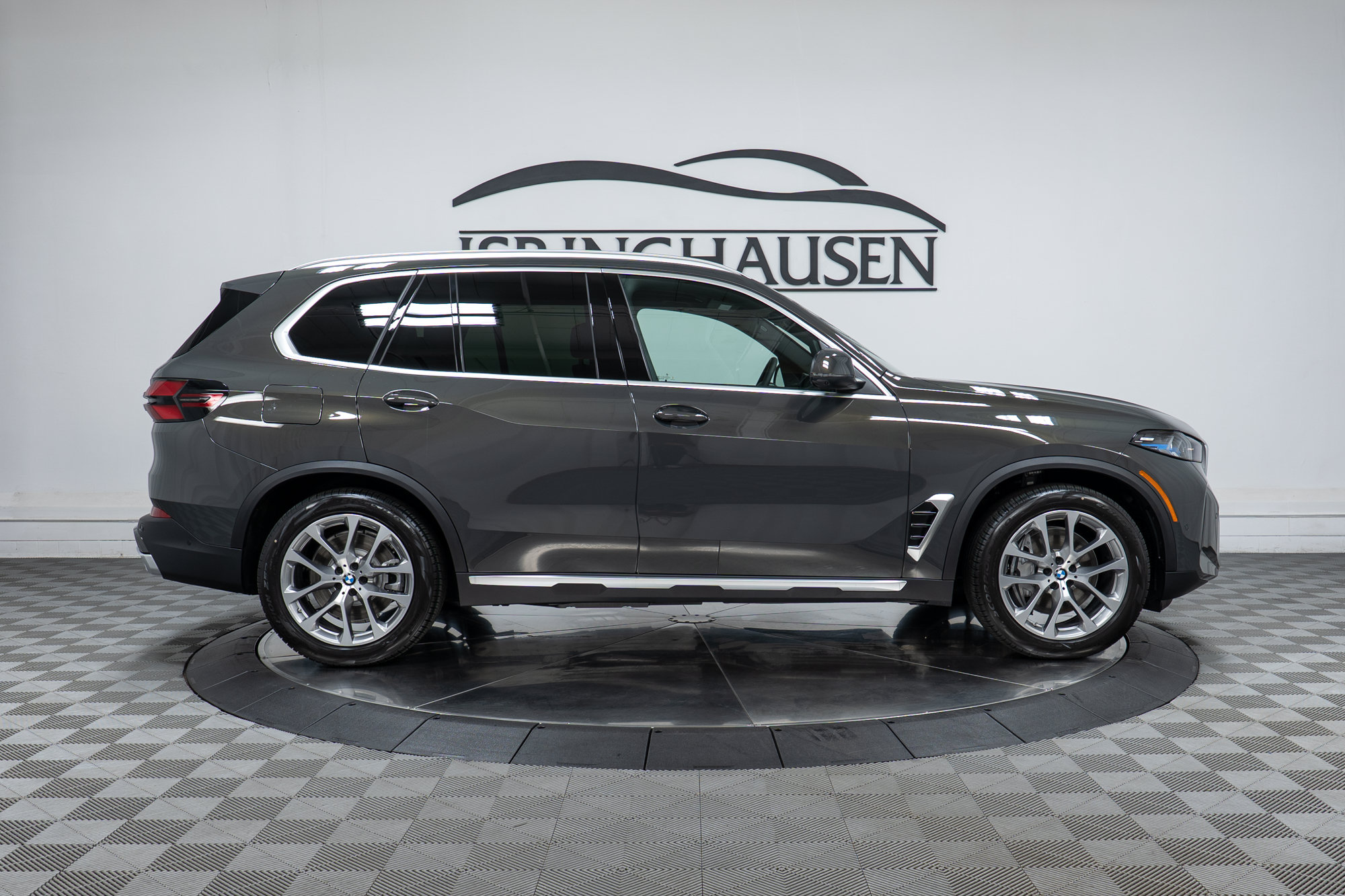 Used 2026 BMW X5 xDrive50e AWD/4WD image 4