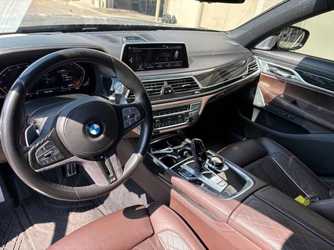 Used 2020 BMW 750i xDrive AWD/4WD image 17