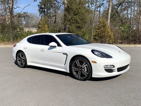 Used 2013 Porsche Panamera image 1