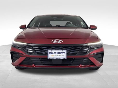 Used 2024 Hyundai Elantra SEL w/ Convenience Package FWD image 2