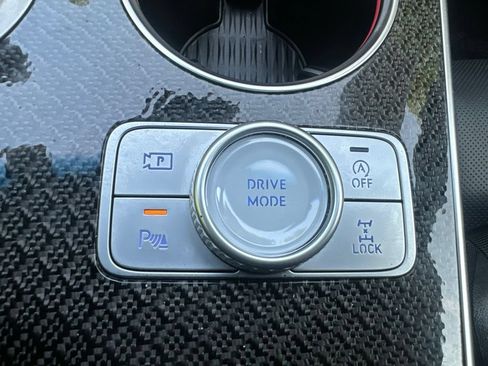 Used 2025 Genesis GV80 3.5T e-SC AWD/4WD image 25
