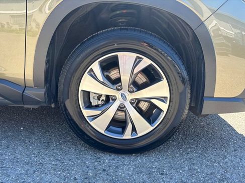 Certified 2025 Subaru Ascent Premium AWD/4WD image 27