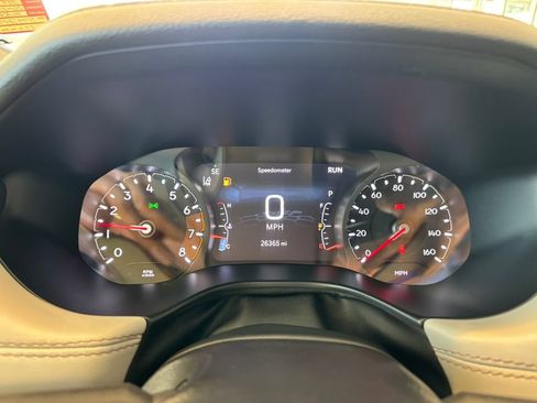 Used 2025 Jeep Compass Limited AWD/4WD image 19
