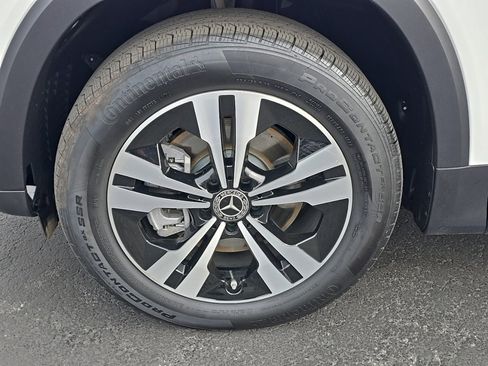 New 2025 Mercedes-Benz GLB 250 4MATIC image 9