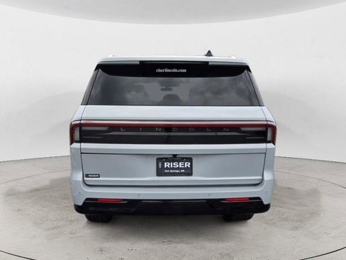 Used 2025 Lincoln Navigator L Black Label AWD/4WD image 4