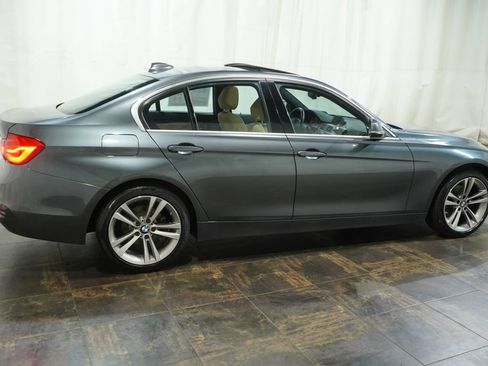 Used 2017 BMW 330i xDrive Sedan AWD/4WD image 3