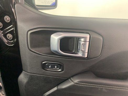 Used 2022 Jeep Wrangler Unlimited Sahara w/ Cold Weather Group image 42