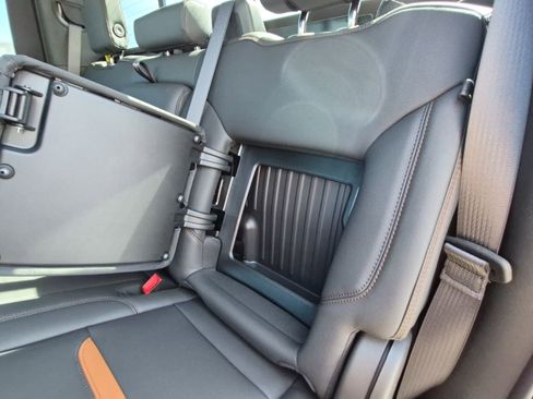 New 2026 GMC Sierra 1500 AT4 w/ AT4 Premium Package image 36