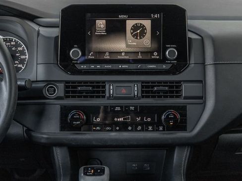 Used 2024 Nissan Pathfinder S image 7