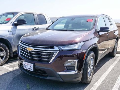 Used 2023 Chevrolet Traverse LT FWD image 6