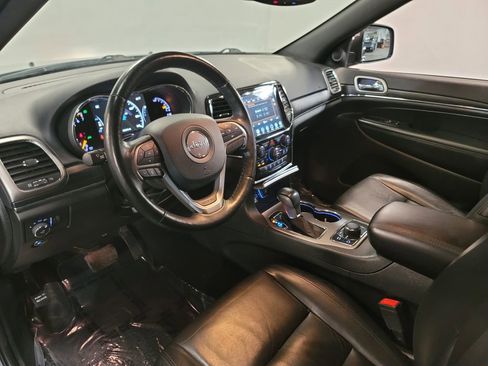 Used 2021 Jeep Grand Cherokee Limited image 23