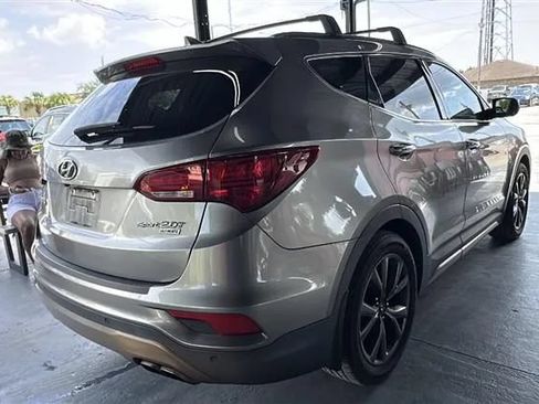 Used 2018 Hyundai Santa Fe Sport FWD image 10