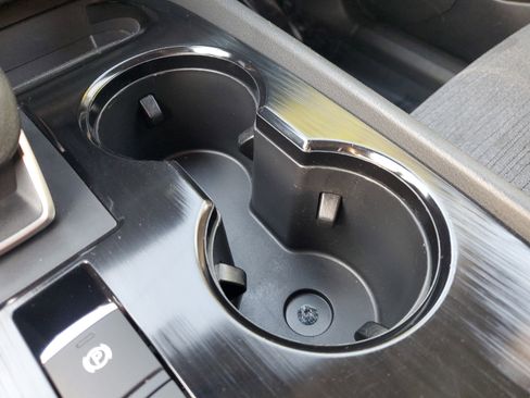 Certified 2023 Nissan Rogue SV image 25