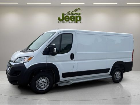 Used 2025 RAM ProMaster 2500 w/ U-Haul Equipment Group FWD image 3