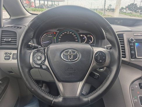 Used 2014 Toyota Venza XLE AWD/4WD image 10