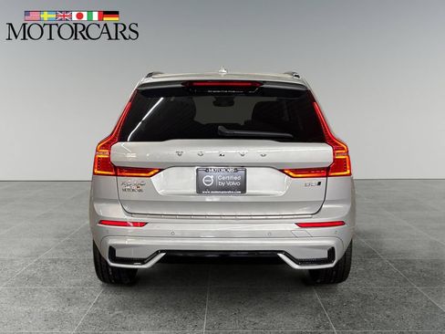 Certified 2023 Volvo XC60 B5 Plus w/ Protection Package Premier AWD/4WD image 4
