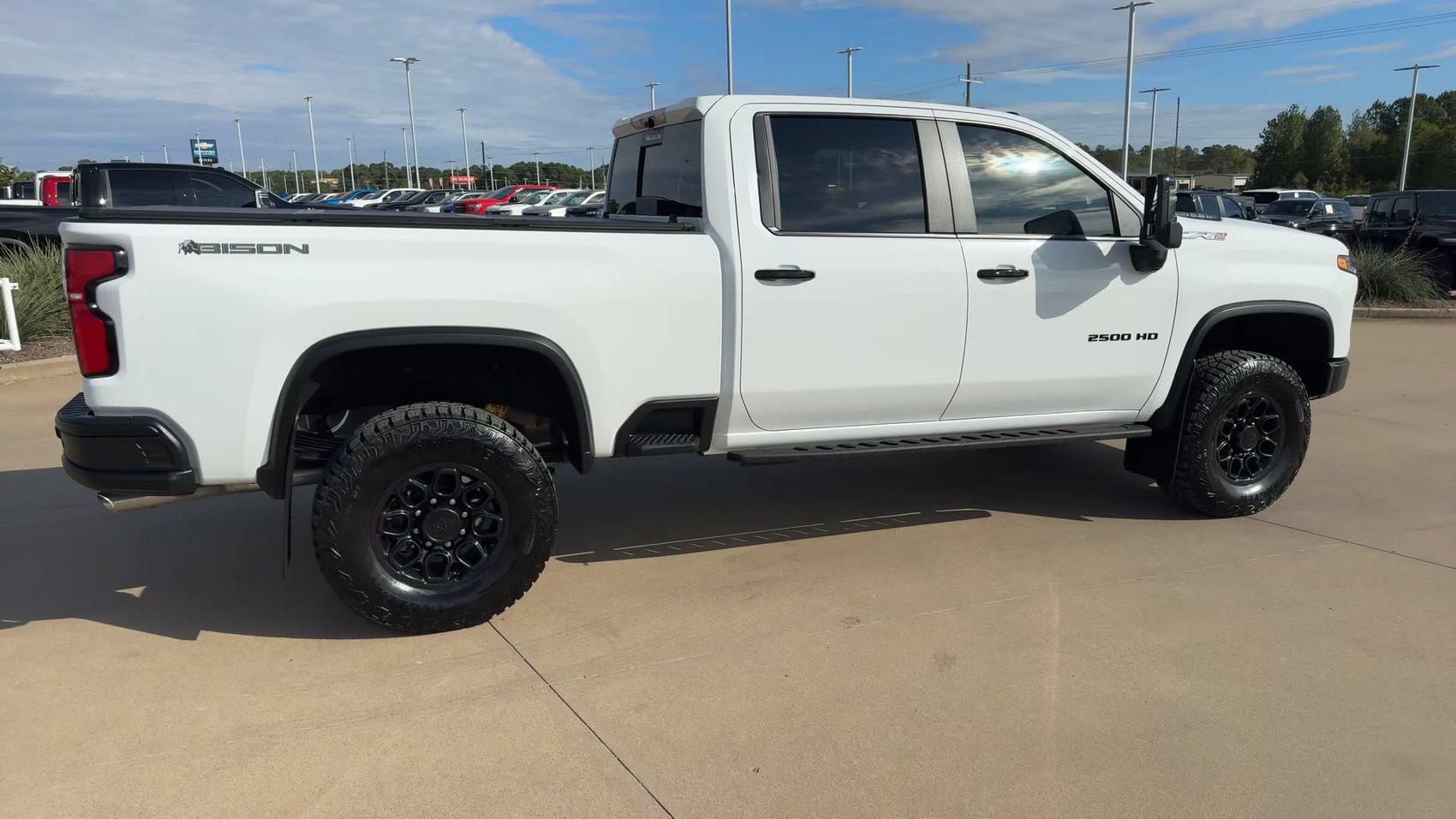 Used 2026 Chevrolet Silverado 2500 ZR2 w/ ZR2 Bison Edition AWD/4WD image 9