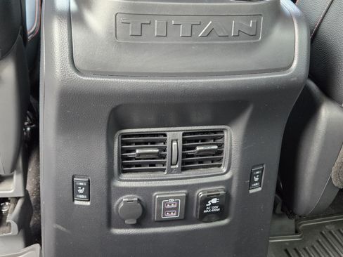Used 2023 Nissan Titan PRO-4X w/ Pro-4x Convenience Package AWD/4WD image 19