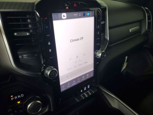 New 2026 RAM 1500 4x4 Crew Cab image 19