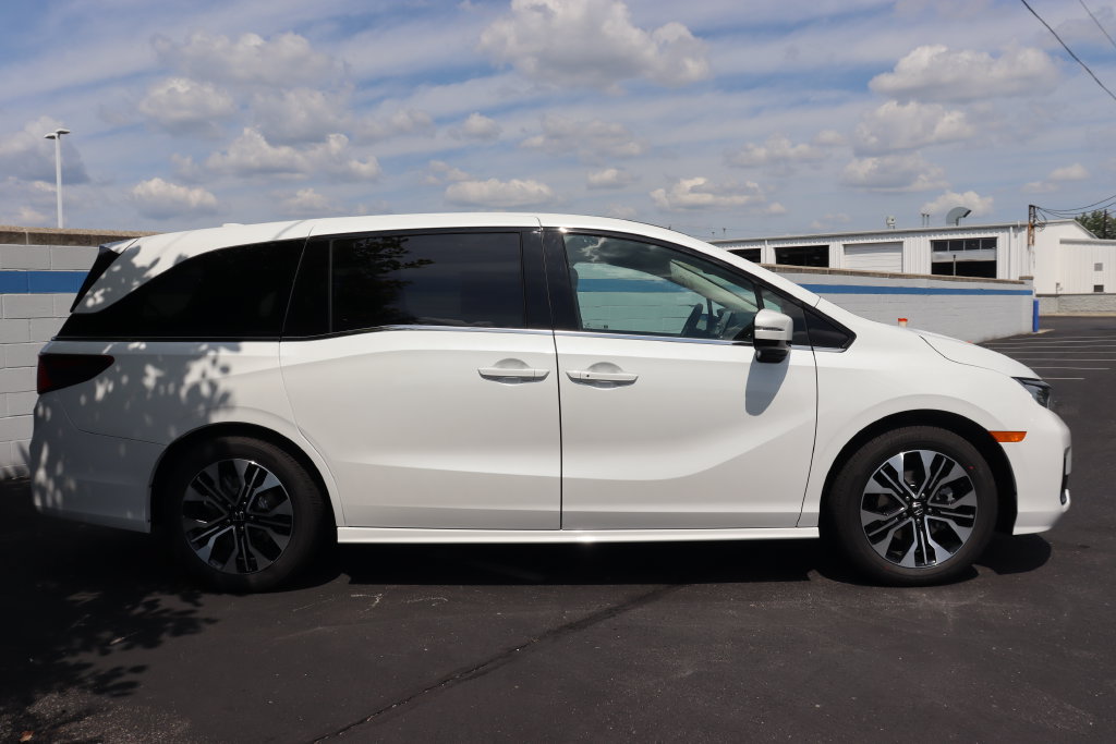 New 2027 Honda Odyssey Elite image 6