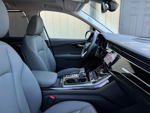 Used 2025 Audi Q7 3.0T Premium Plus image 35