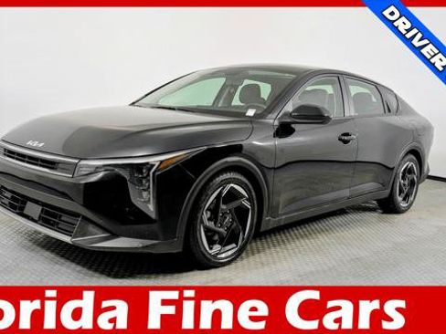 Used 2025 Kia K4 EX FWD image 1