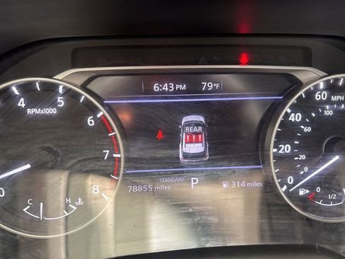 Used 2023 Nissan Rogue SV FWD image 14