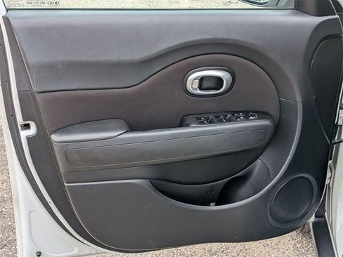Used 2016 Kia Soul Base w/ Option Group 020 image 14