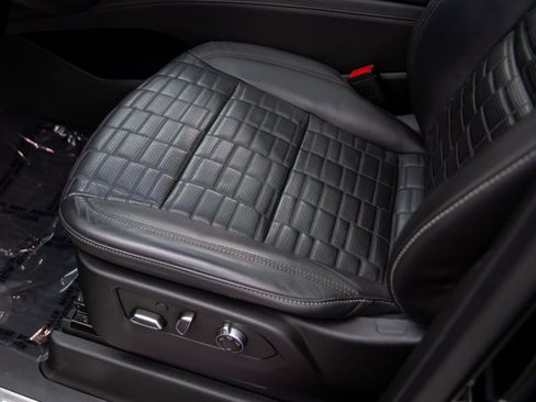 Certified 2024 Cadillac Escalade Sport Platinum w/ LPO, ONYX Package image 22