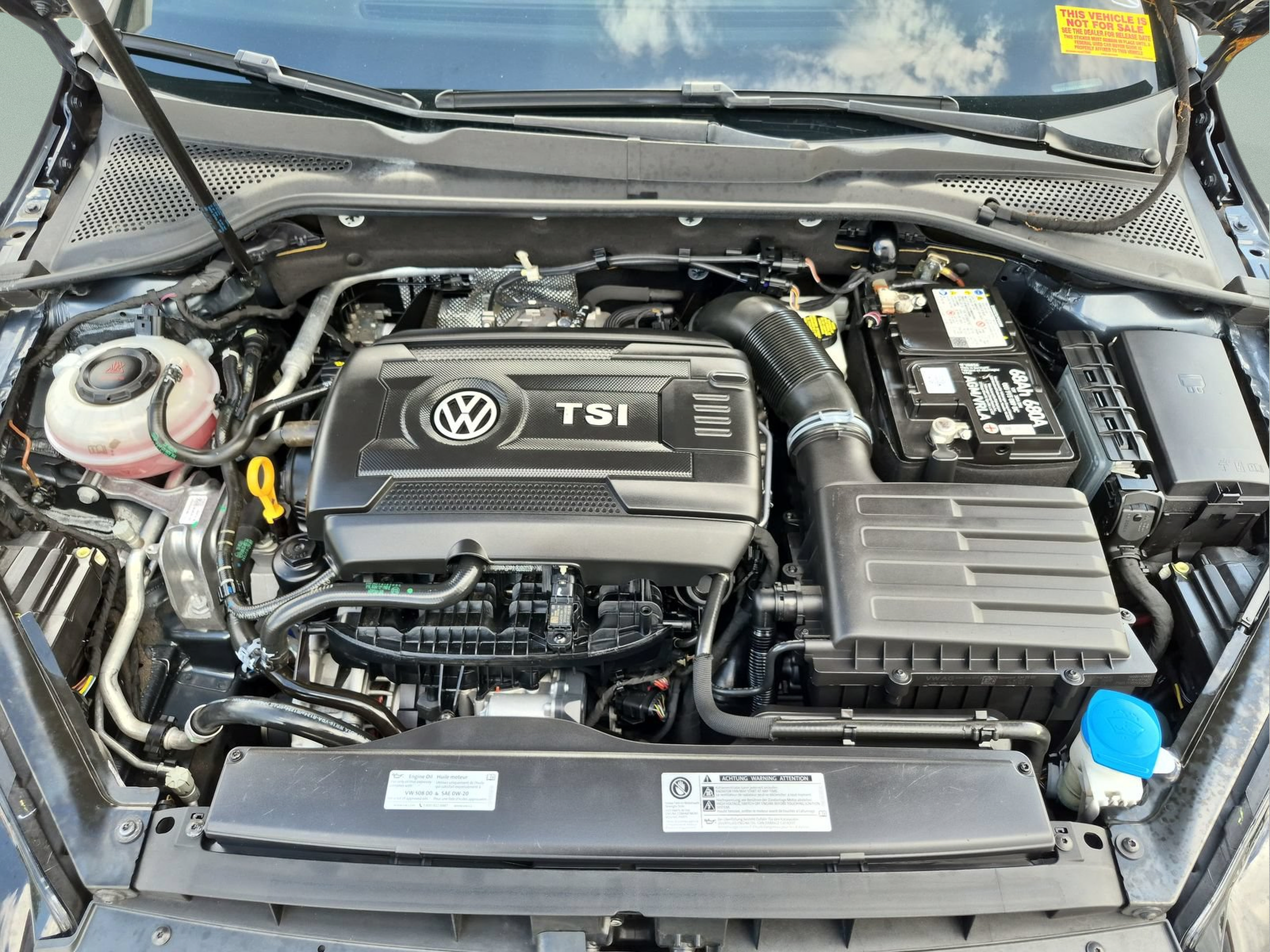 Used 2020 Volkswagen GTI SE FWD image 21