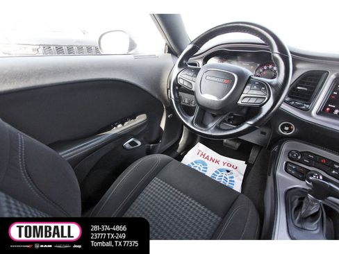 Used 2023 Dodge Challenger SXT w/ Blacktop Package image 9