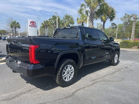 Used 2024 Toyota Tundra SR5 w/ SR5 Convenience Package AWD/4WD image 10