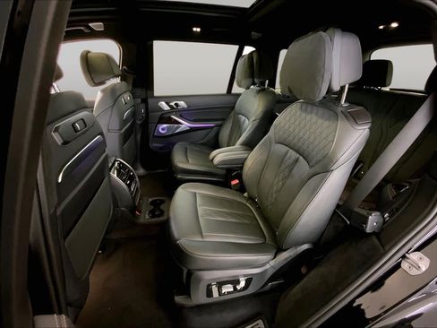 Used 2025 BMW X7 M60i AWD/4WD image 20