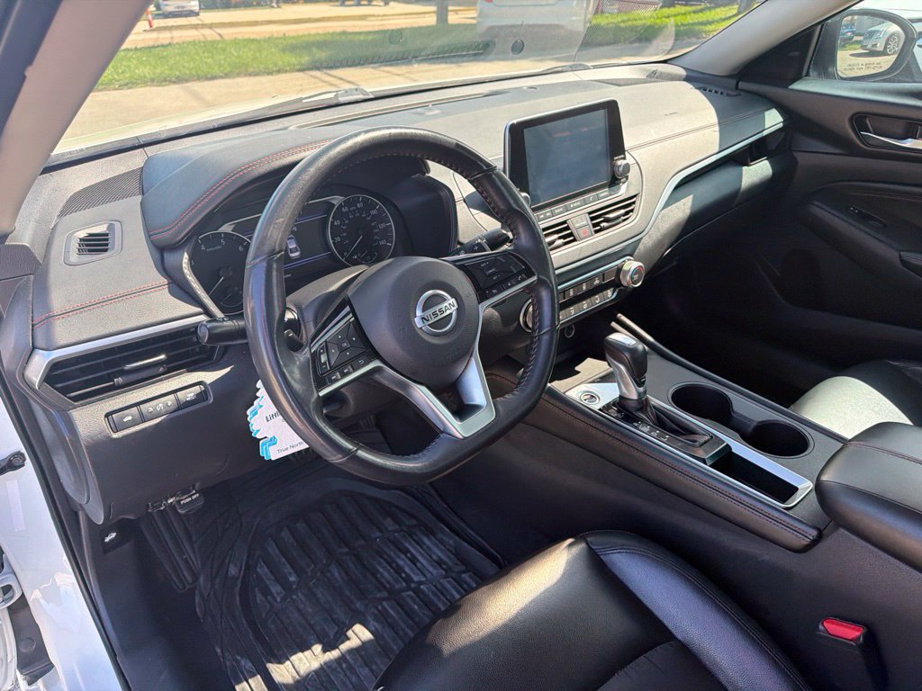 Used 2021 Nissan Altima 2.5 SR FWD image 8