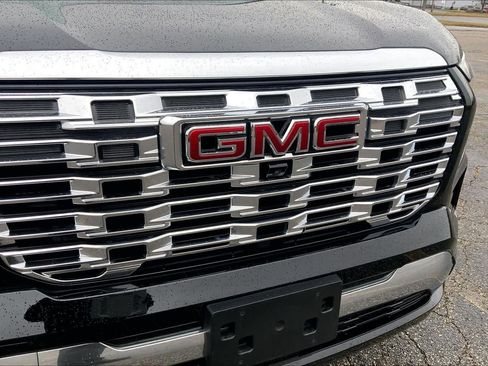 Used 2026 GMC Terrain Denali image 31