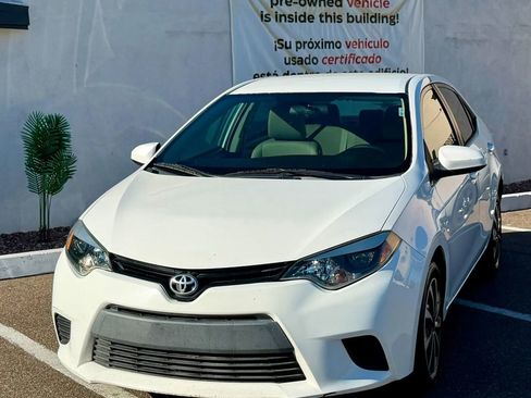 Used 2014 Toyota Corolla LE FWD image 2