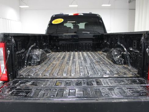 Used 2024 Ford F250 XLT image 33