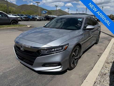 Used 2019 Honda Accord Sport image 3