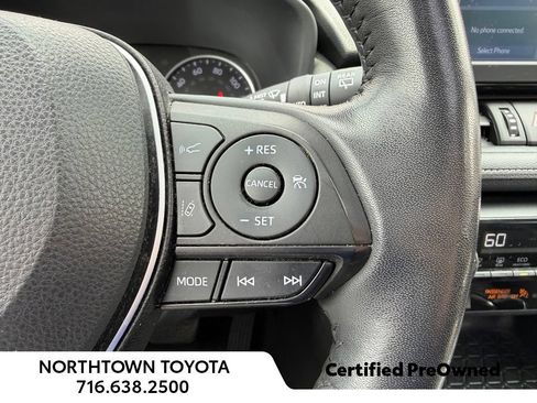 Used 2021 Toyota RAV4 XLE Premium AWD/4WD image 18