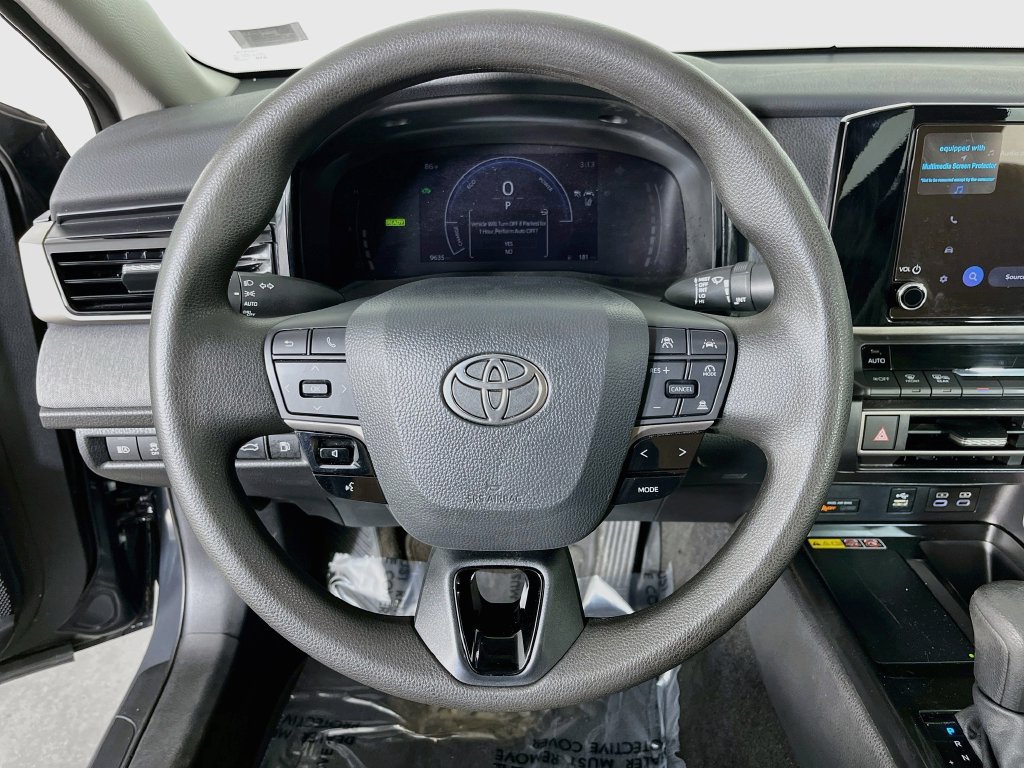 Used 2026 Toyota Camry LE FWD image 11