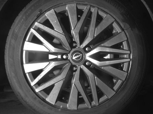 Used 2025 Nissan Altima 2.5 SV FWD image 13