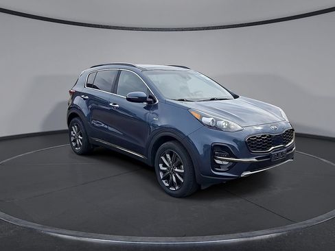 Used 2020 Kia Sportage S w/ S Premium Package AWD/4WD image 6